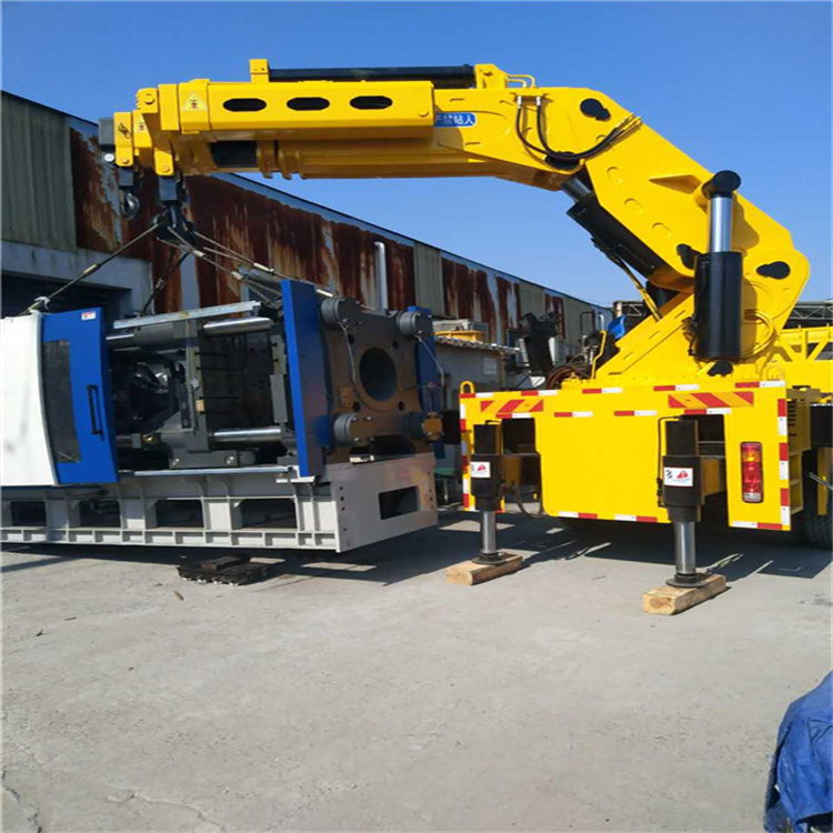 陈场镇 大吨位折臂吊出租费用解析：一小时租赁多少钱