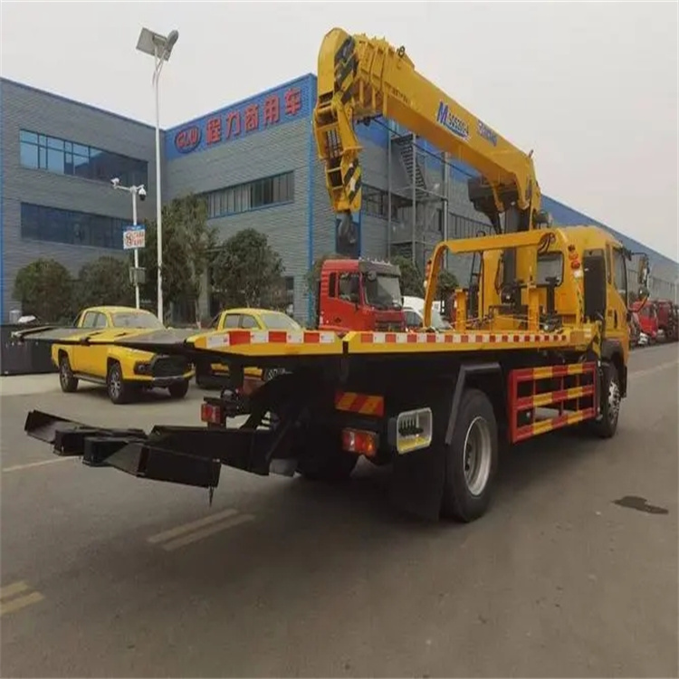 陈场镇附近小随车吊出租电话，轻松解决搬运烦恼