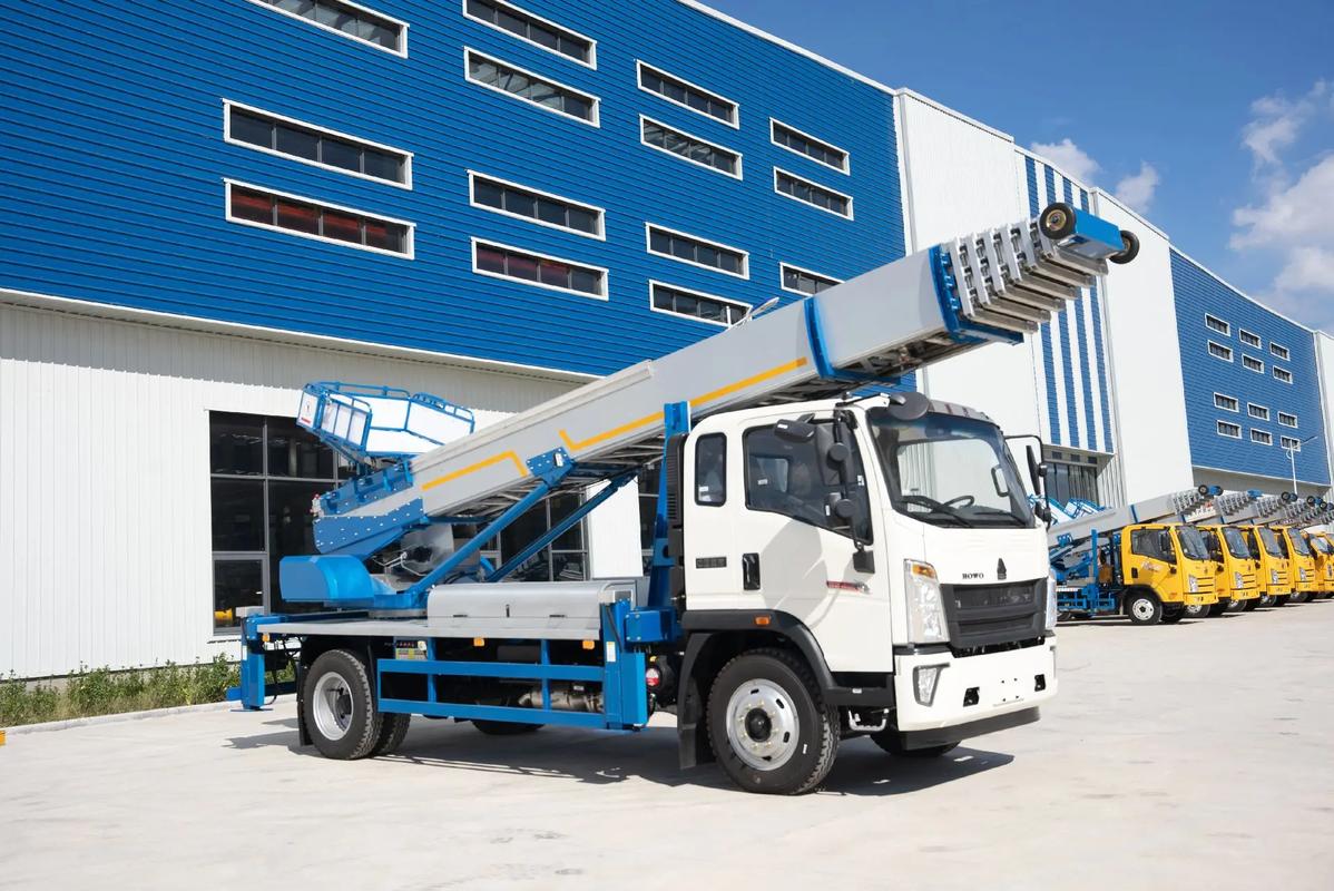 陈场镇出租云梯车高空作业车 建筑垃圾搬运